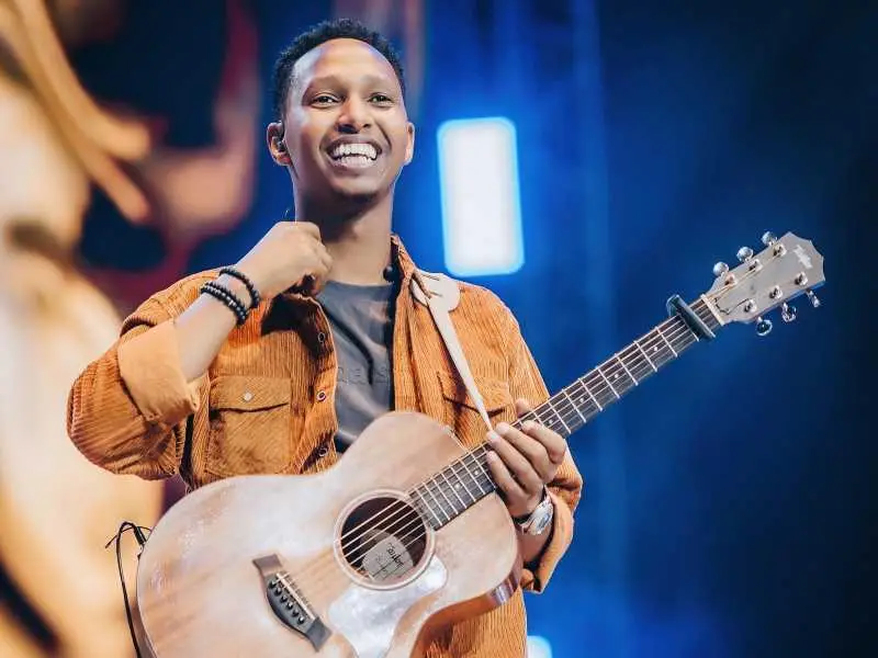 Israel Mbonyi Biography